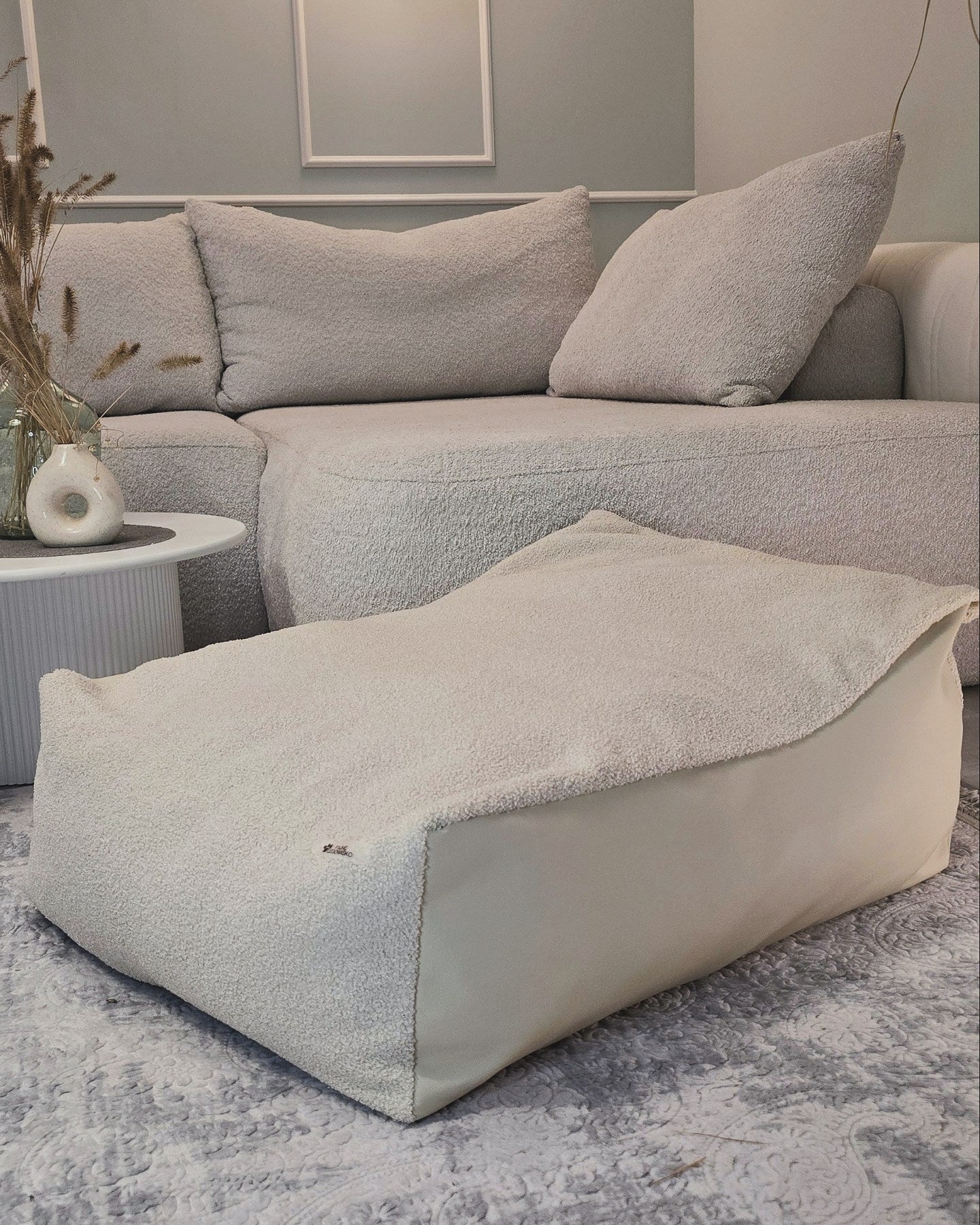 Leżanka dla psa-ekoskóra z futerkiem boucle, legowisko