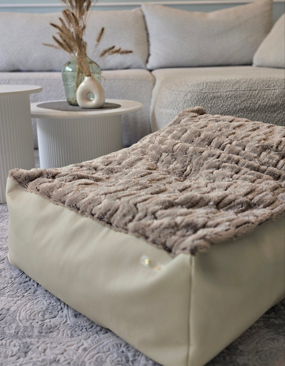 Leżanka dla psa z ekoskóry z futerkiem, legowisko dla psa