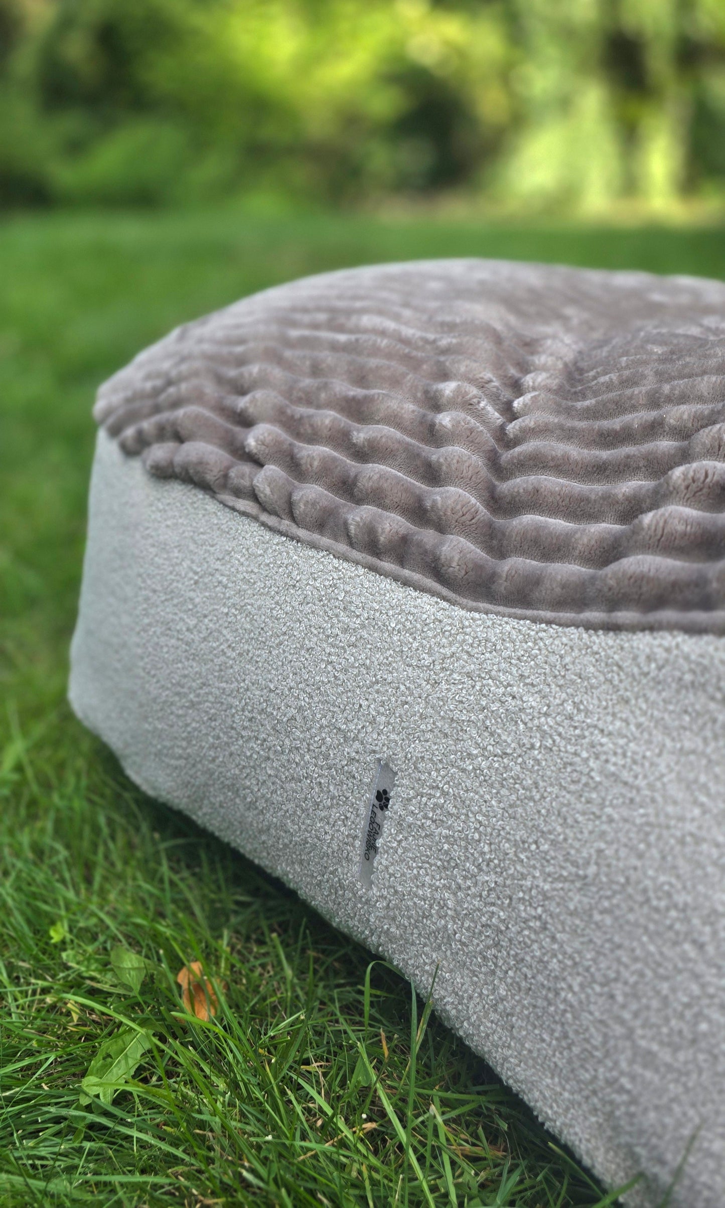 Pufa dla dziecka z uszkami