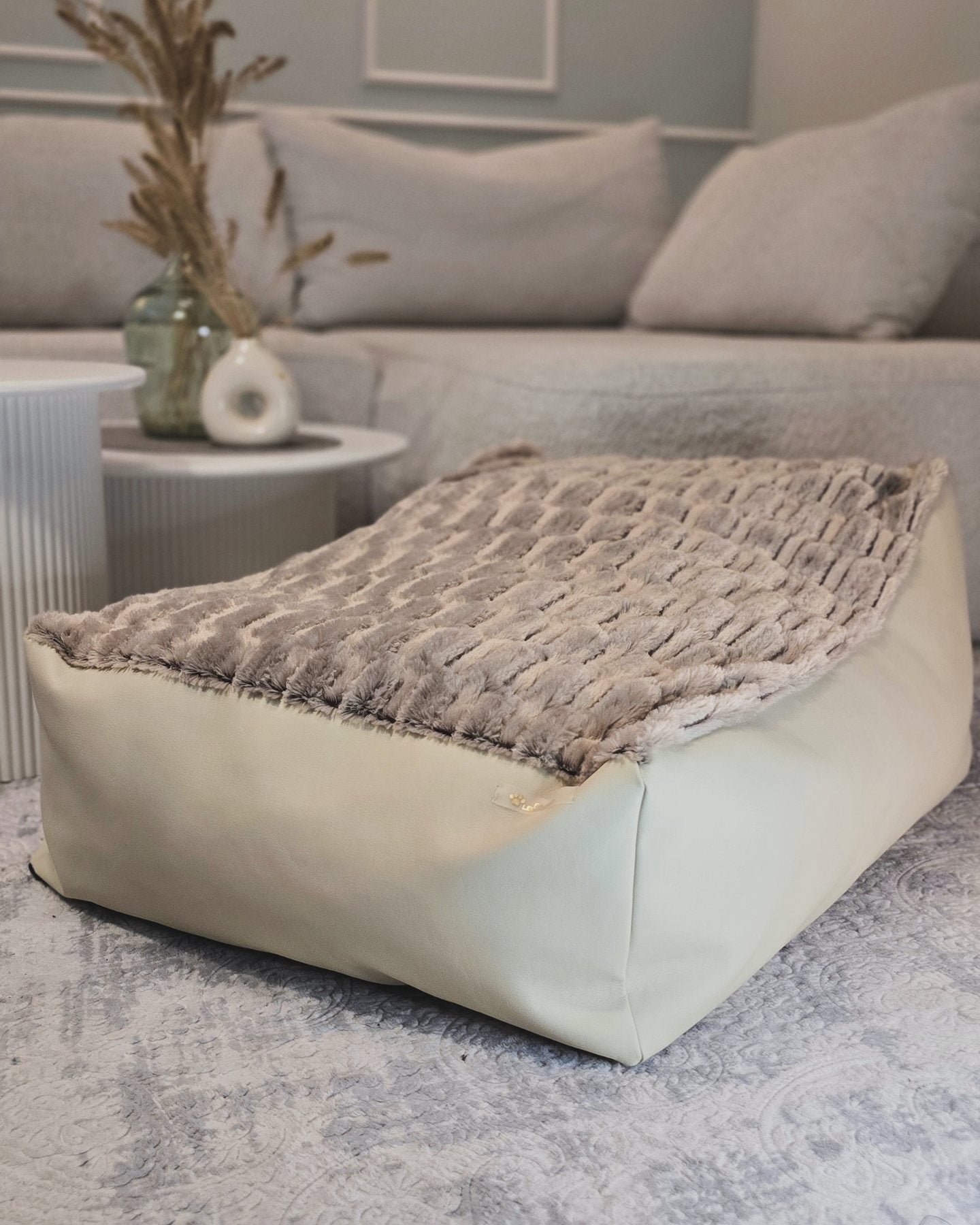 Leżanka dla psa z ekoskóry z futerkiem, legowisko dla psa